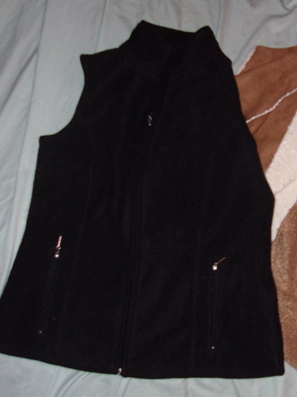 size small womens outdoor wear vest gorpcore black